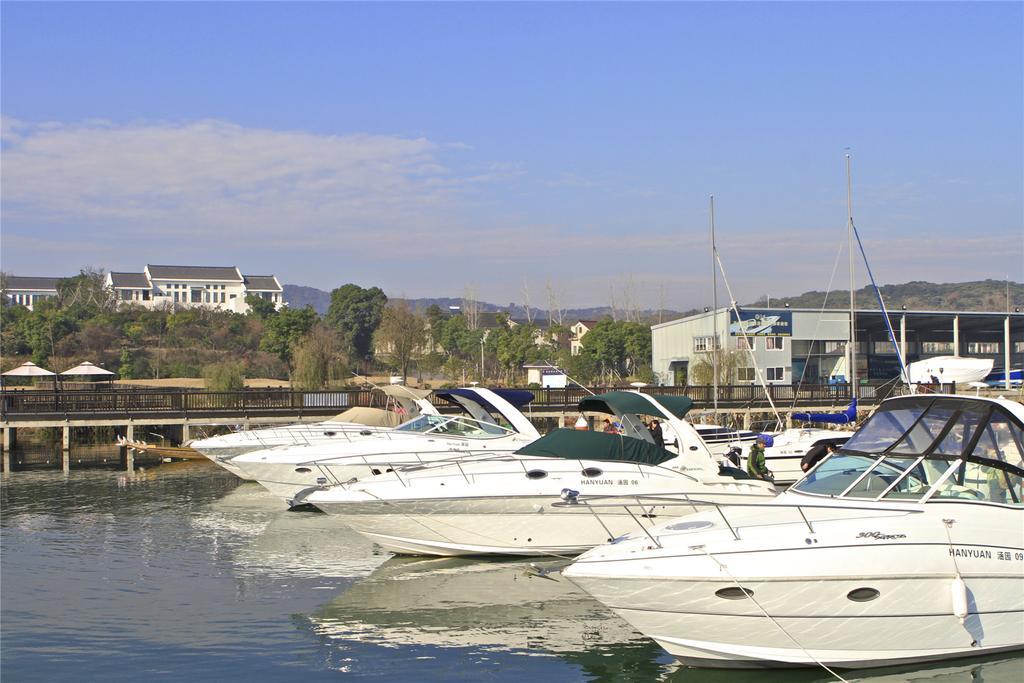 Suzhou Hanyuan Yacht&Resort Hotel Esterno foto